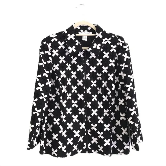 Quilted Jacket in Black and White Patch Pattern with Zipper and Wide Sleeves - Picture 1 of 8